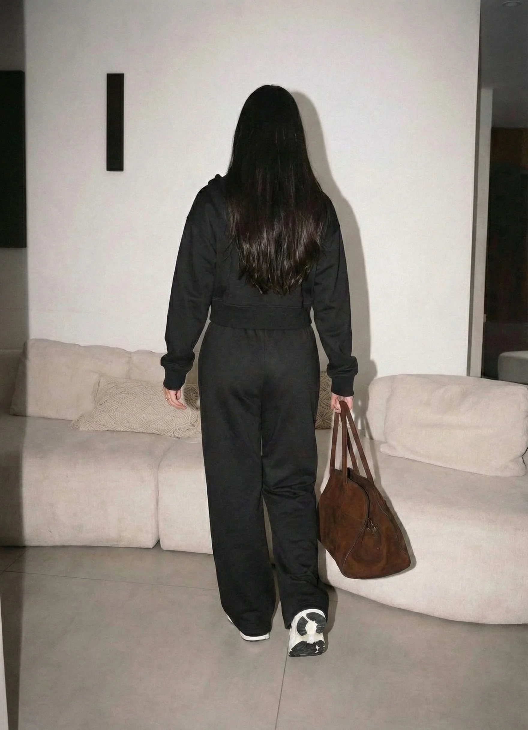 Hoodie + Sweatpants - Image 19